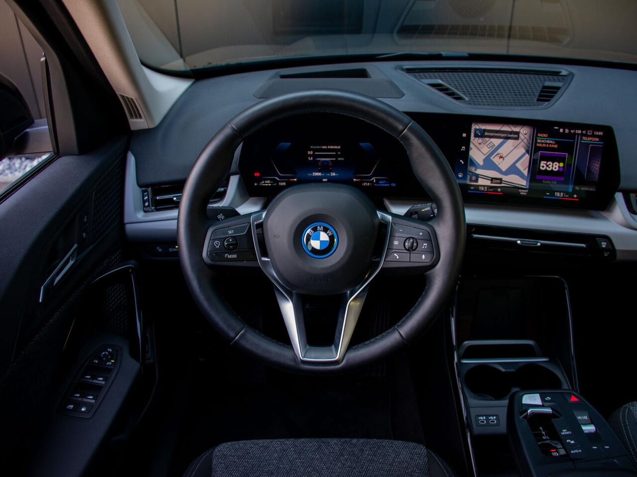 BMW X1 xDrive25e Stoelverwarming l Adapt. LED l Head-Up l Parking Assistant Plus