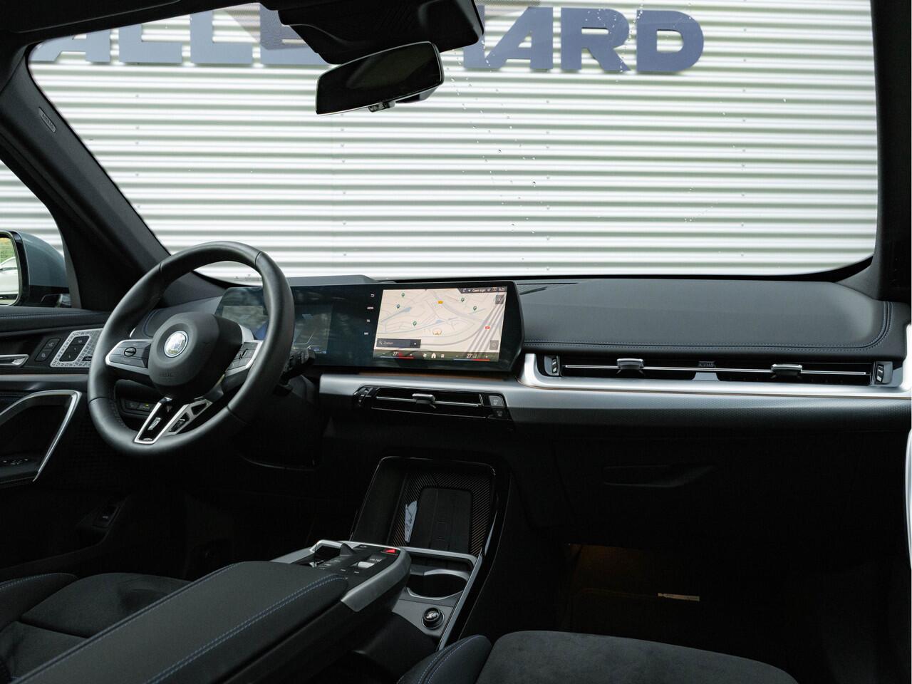 BMW X1 xDrive30e M-Sport Pro - Pano - Trekhaak - Driving Ass Prof - Harman Kardon