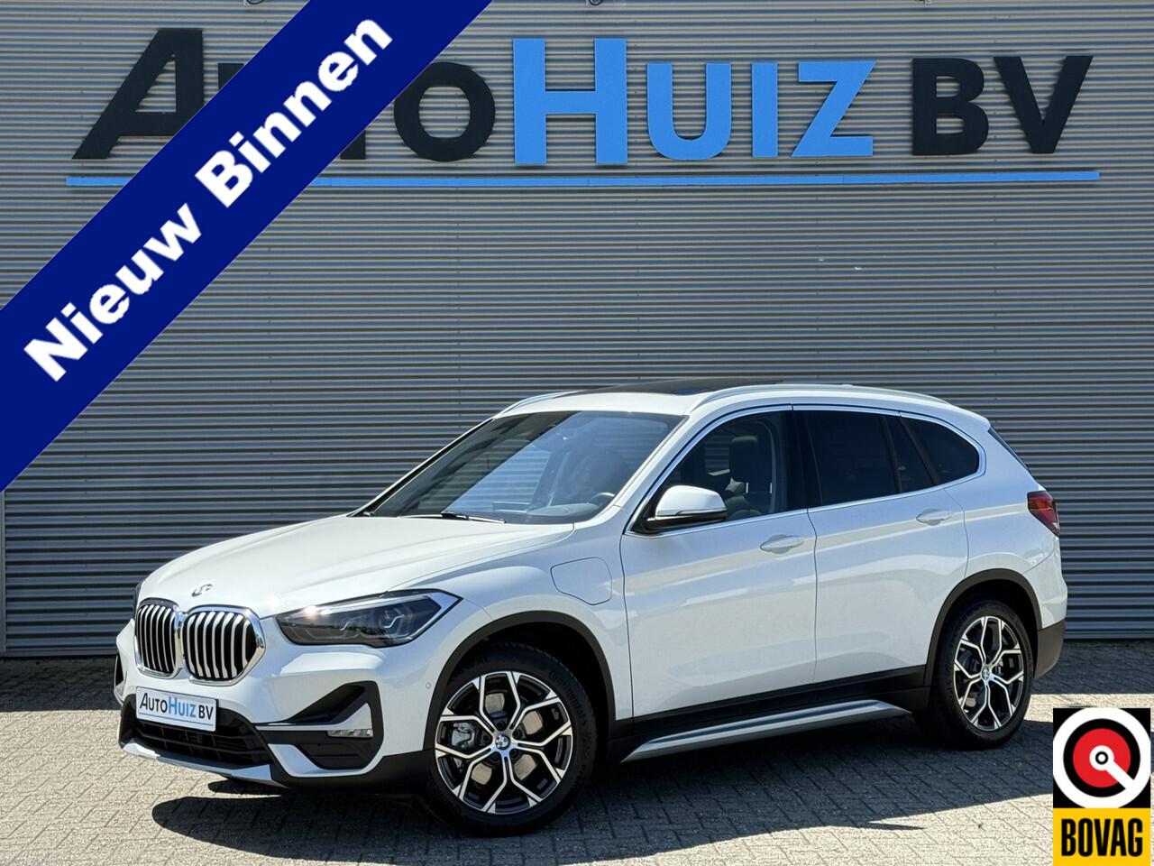 BMW X1 xDrive25e xLine Panoramadak Stuurverwarming Head-Up Display Achteruitrijcamera ACC