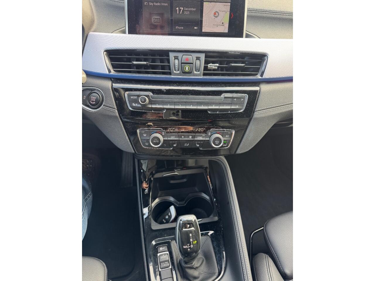 BMW X1 sDrive18i High Executive M-PAKKET LEER ACC LANEASSIST TOP STAAT