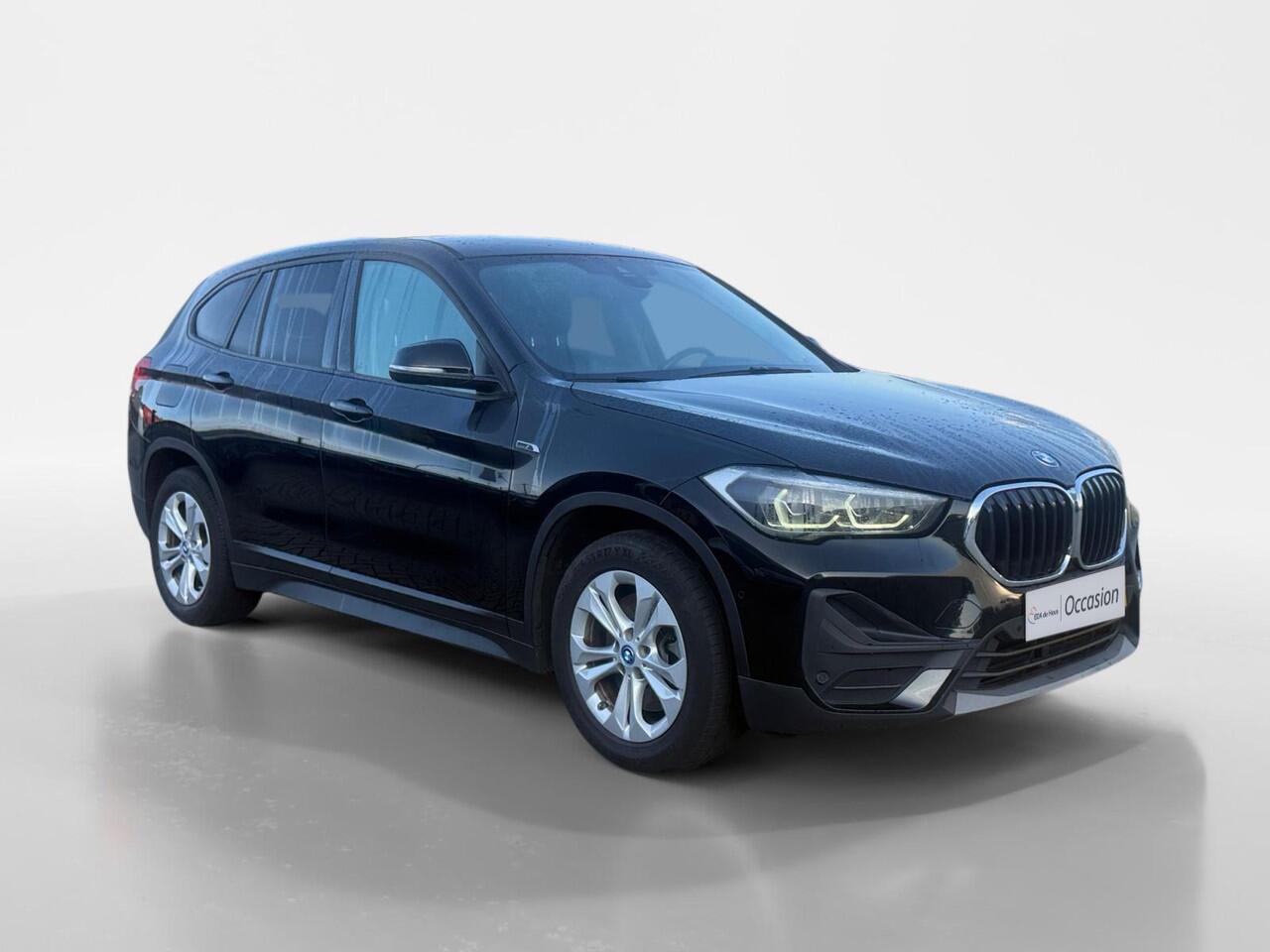 BMW X1 xDrive25e Executive | Automaat | Stoel Verwarming | Navigatie | Apple Carplay/Android Auto | Parkeersensoren | Cruise Control | DAB | Climate Control
