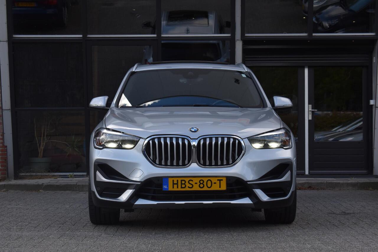 BMW X1 xDrive28i High Executive Pano ACC Camera