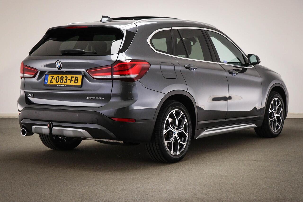 BMW X1 xDrive25e High Executive Edition | SAFETY / XLINE- PACK | PANORAMADAK | TREKHAAK