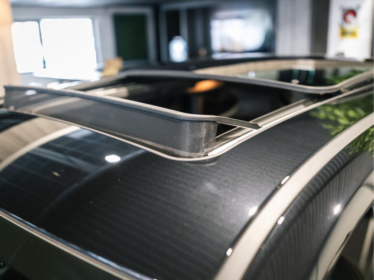 BMW X1 xDrive25e High Executive Sportline | Panorama | Camera | HUD | 4x4 | Stoelverwarming