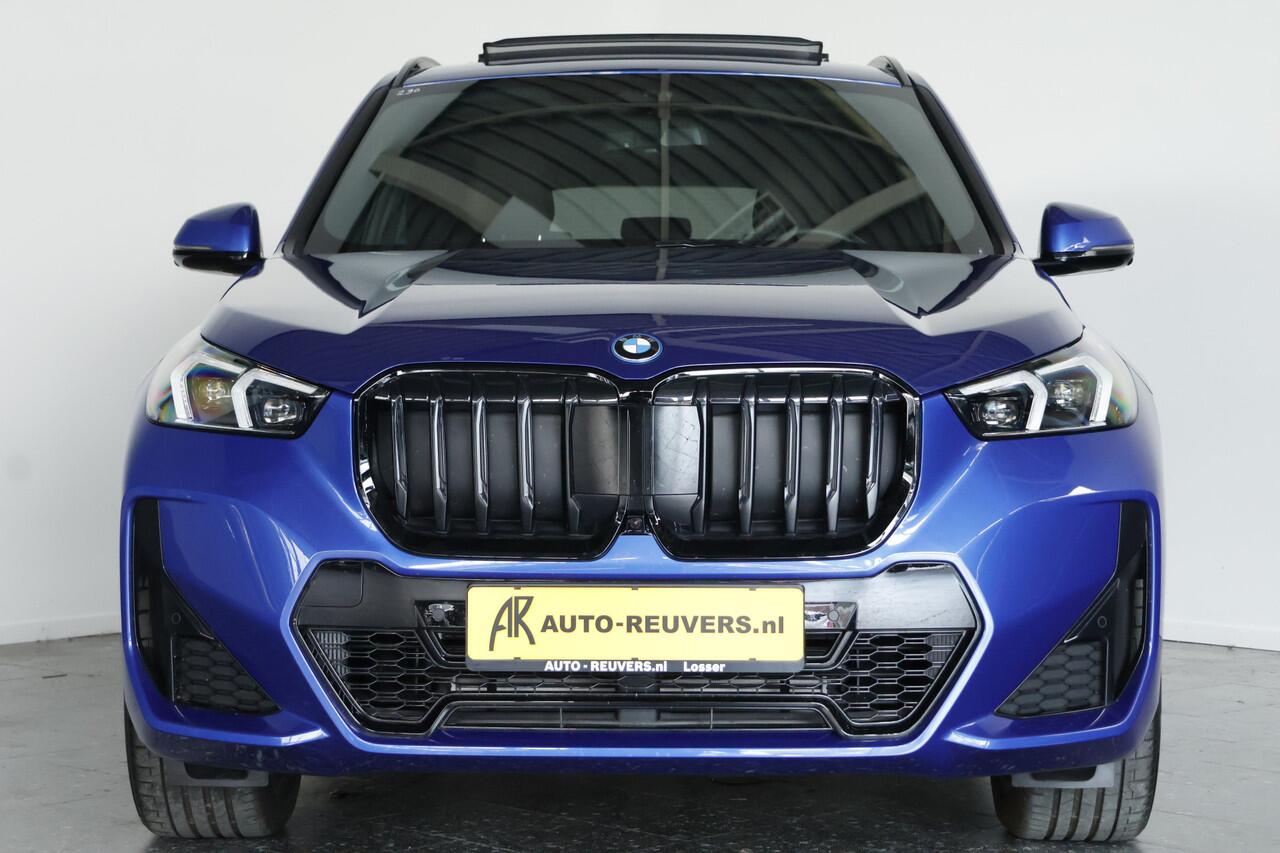 BMW X1 xDrive30e M-Sport / Pano / Leder / HUD / Trekhaak / CarPlay