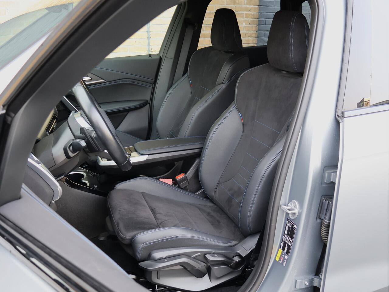 BMW X1 xDrive30e M Sport 326PK | Matte | Individual | ACC | Cam | Driving Assist Plus | BTW |