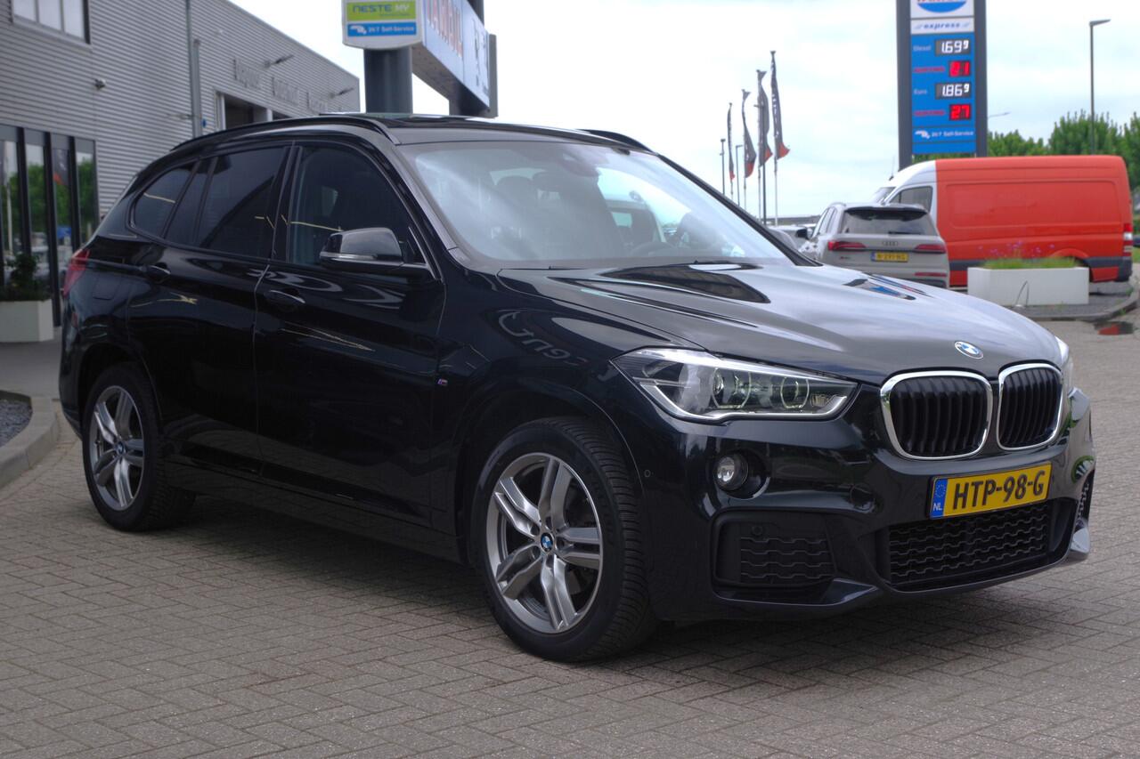 BMW X1 sDrive18i M-Sport High Executive 140 PK Automaat, Panoramadak, LED Koplampen, Leder