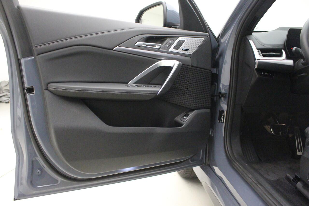 BMW X1 xDrive30e M-Sport | Trekhaak | Harman Kardon | CoPilot | Head-Up Display | Actief stoelen |