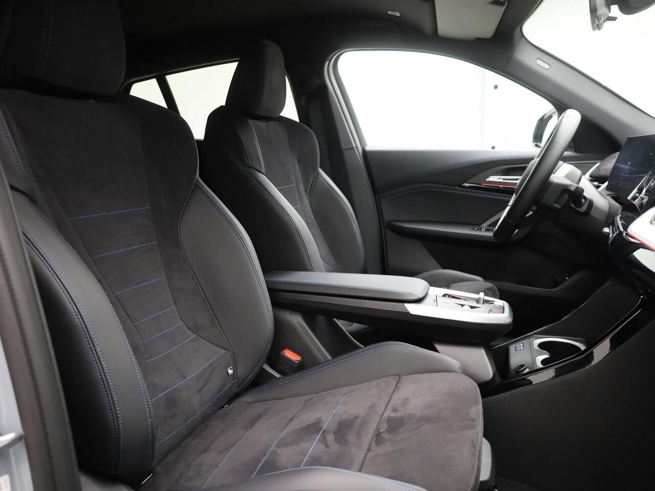 BMW X2 iX2 eDrive20 67 kWh M-Sport | LED | CAMERA | STOELVERWARMING