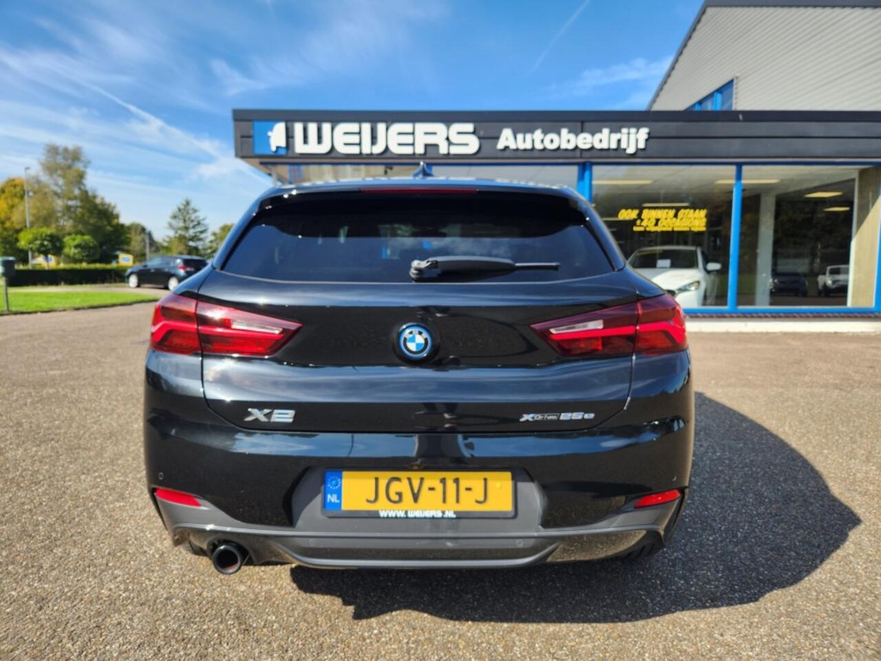 BMW X2 xDrive25e High Executive M-sport, Panorama, Harman kardon, Sportstoelen