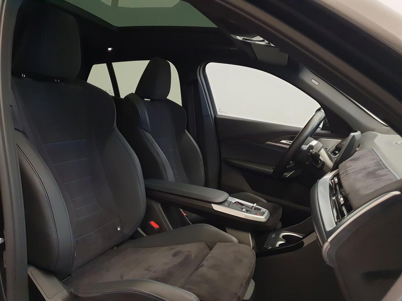 BMW X2 sDrive20i M-Sport Pro Harman Kardon, Panorama dak, Trekhaak, Head-up, 21"