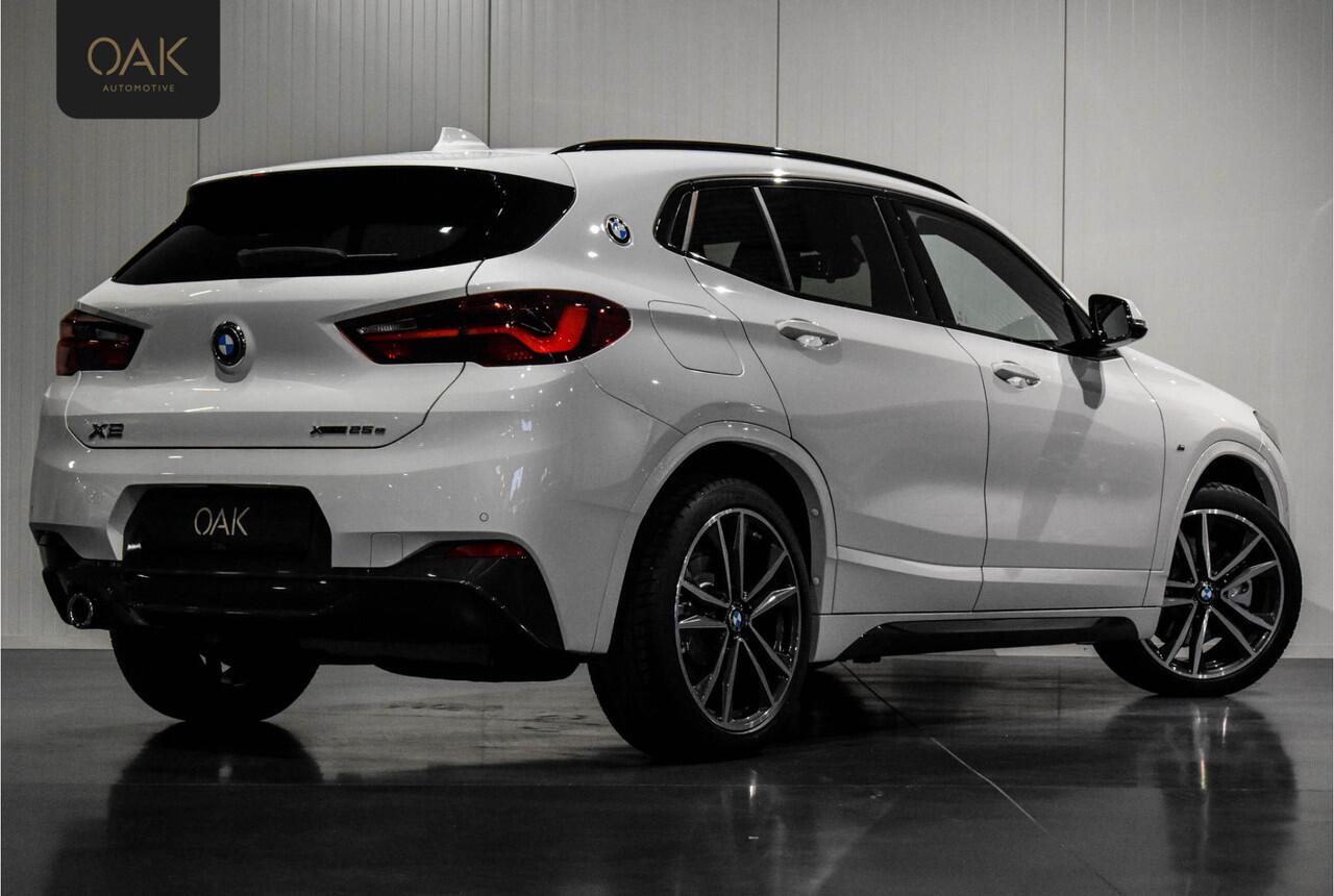 BMW X2 xDrive25e | M-Sport | Navi | Panorama | Leder | Memory | H&K | Head-Up | Camera | 19"LM | Alpin Wit