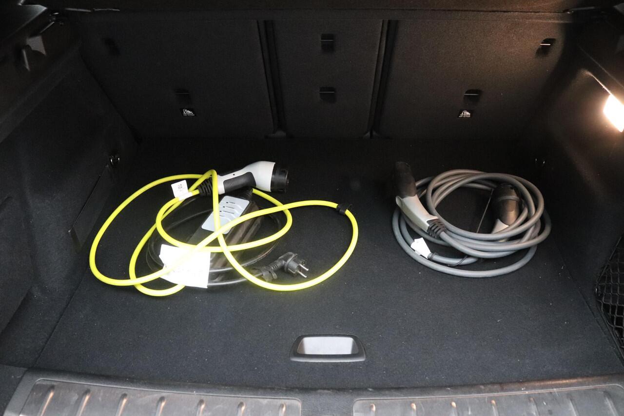 BMW X2 xDrive25e Executive M-Sport | Navigatie | Sfeerverlichting | Camera |