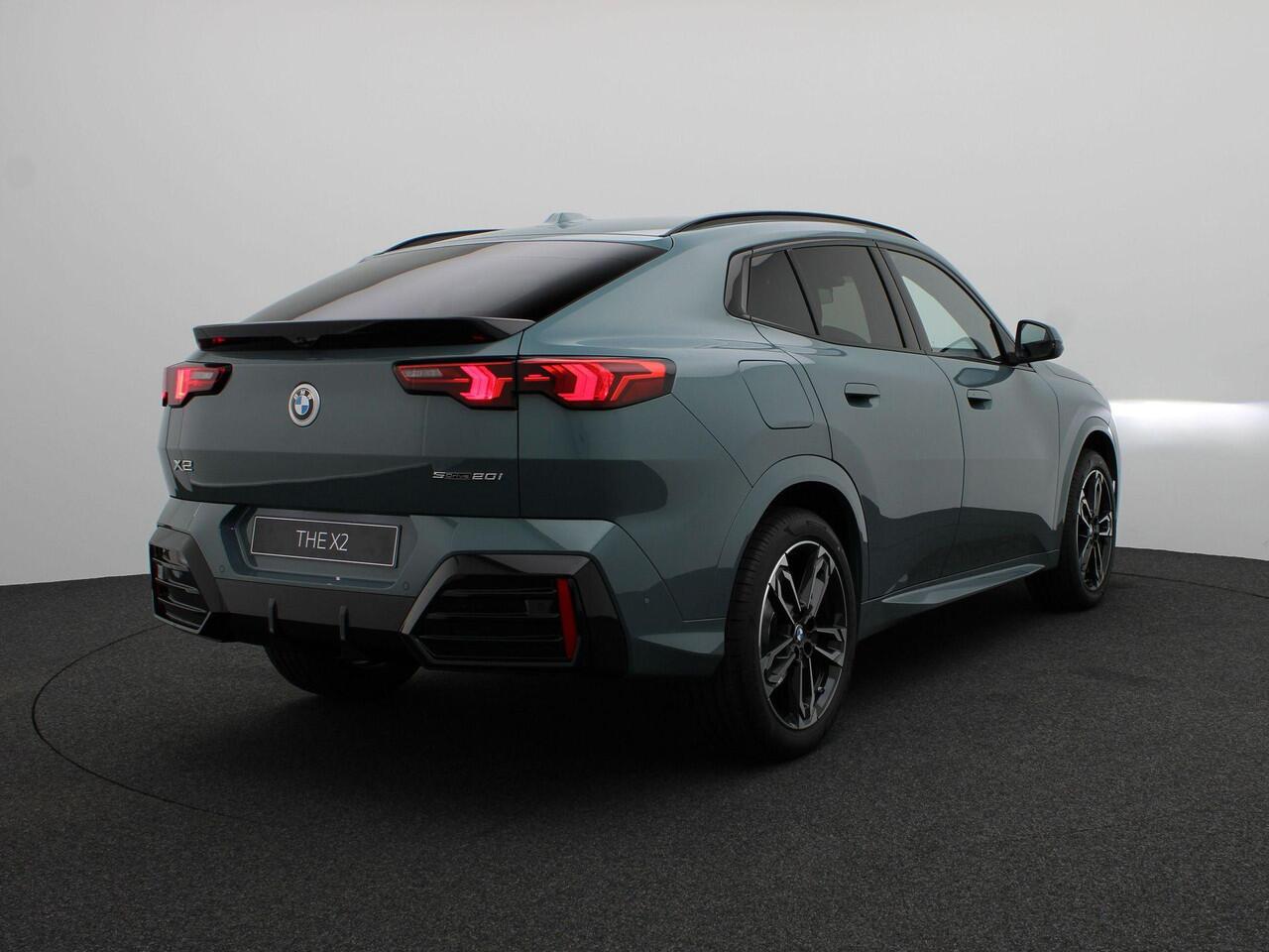 BMW X2 sDrive20i | M Sportpakket | Premium Pack | Showroom Selection