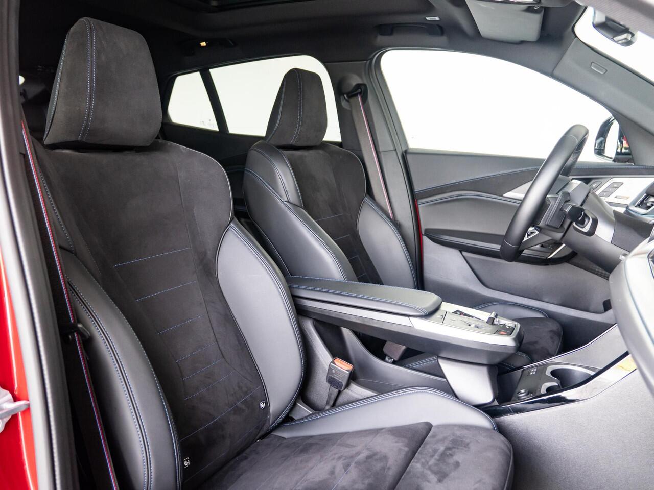 BMW X2 sDrive20i | M Sportpakket Pro | Innovation Pack | Verwarmd Stuurwiel | Comfort Access | Panoramadak | Stoelverwarming | Head-Up Display | Harman-Kardon | Iconic Glow