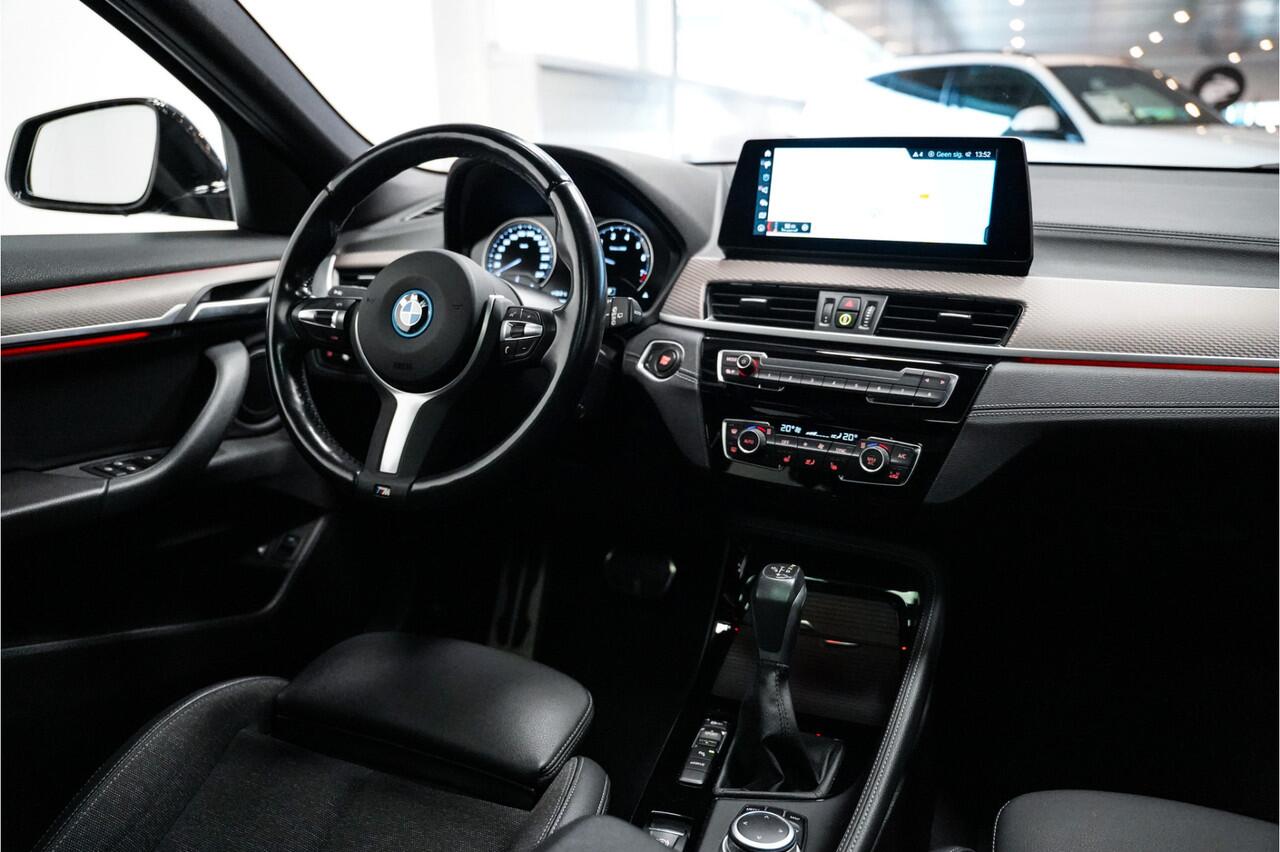 BMW X2 xDrive25e M Sport|Pano dak|Head up|Camera|19 inch