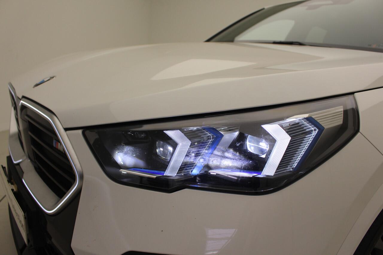 BMW X2 M35i xDrive | CoPilot | Harman Kardon | Iconic Glow nierengrille