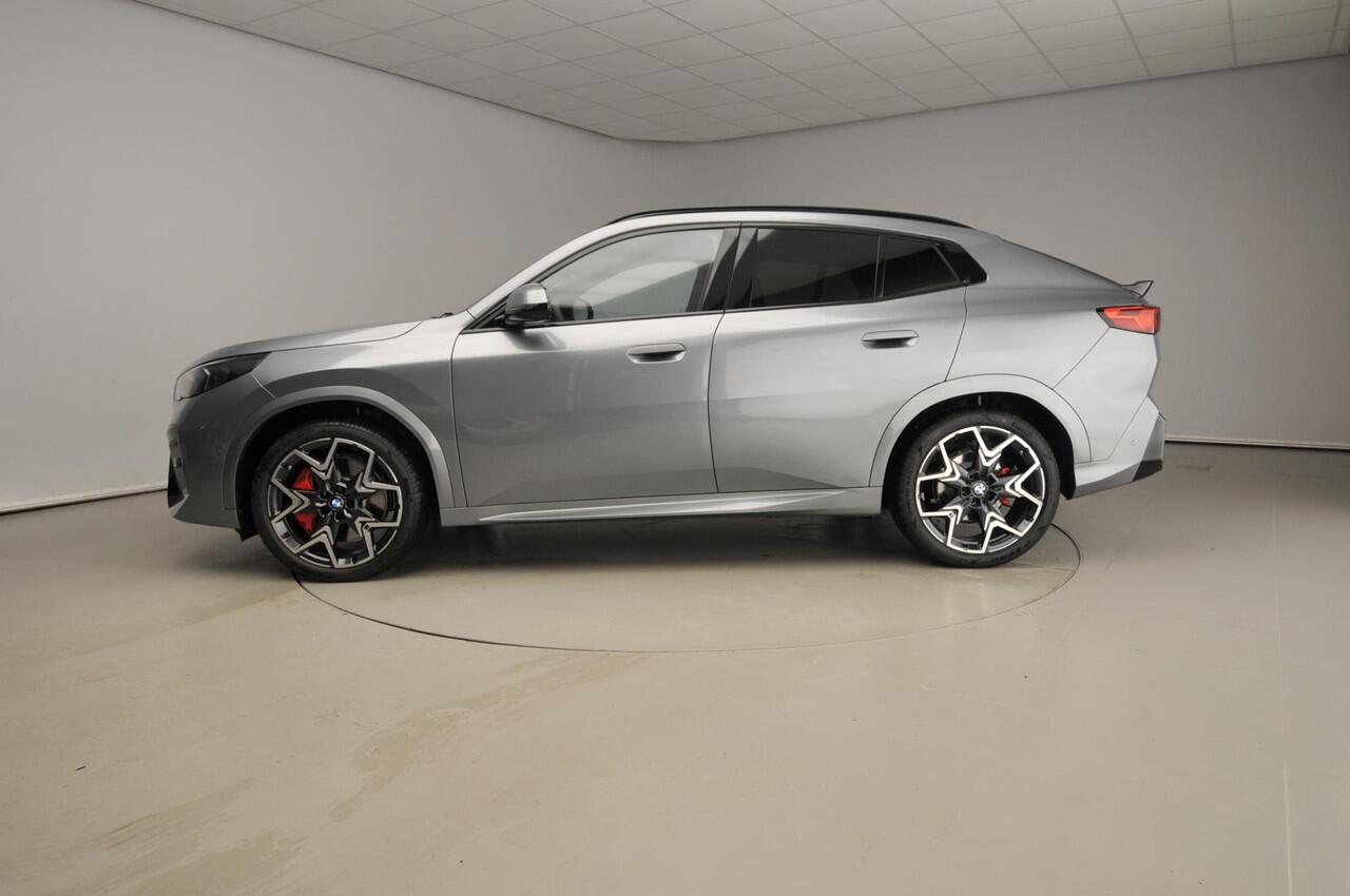 BMW X2 sDrive 20i M Sport package Pro / Equipment package Professional / Comfort Pack / Panoramadak / Trekhaak