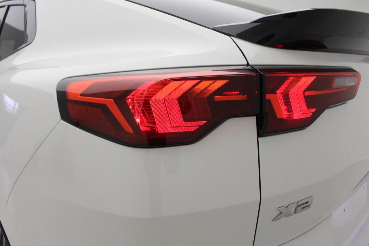 BMW X2 M35i xDrive | CoPilot | Harman Kardon | Iconic Glow nierengrille