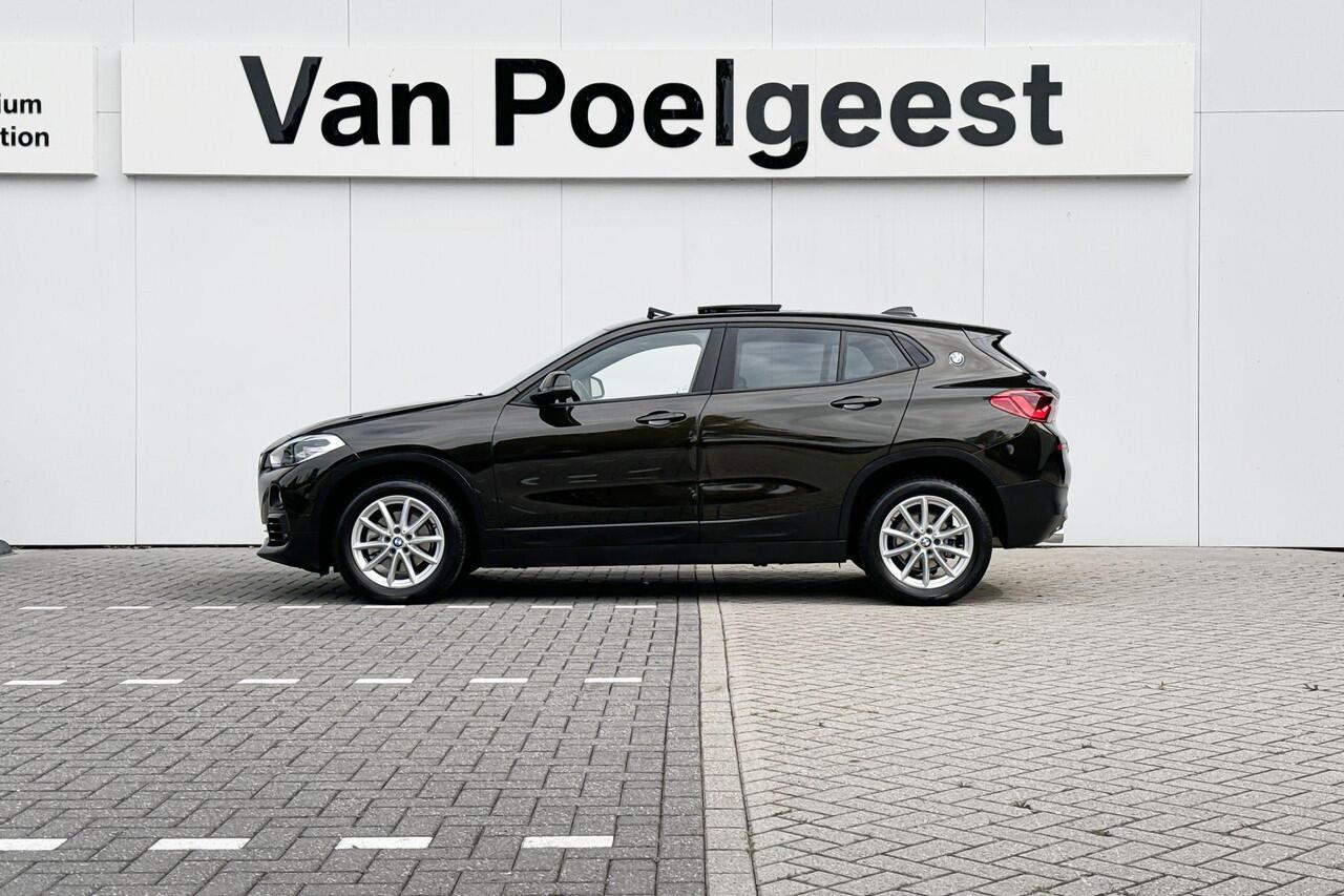 BMW X2 sDrive18i High Executive | Achteruitrijcamera | Panoramadak