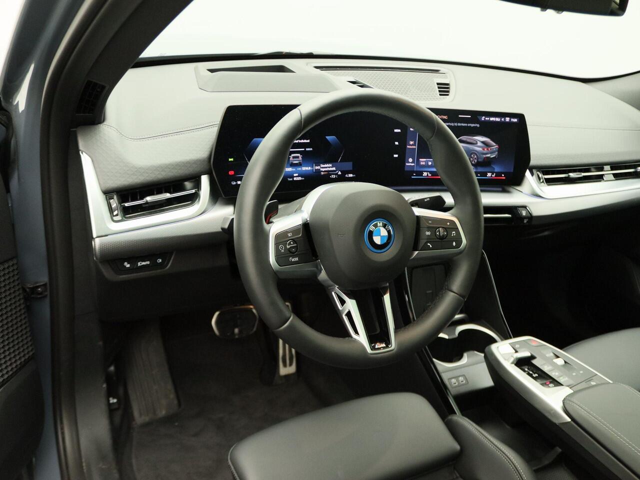 BMW X2 iX2 eDrive20 M Sport Edition | M Sportpakket Pro | Innovation Pack | Comfort Pack | M Adaptief onderstel | Comfort Access| Panoramadak | Elektrisch Verstelbare Sportstoelen | Head-Up Display | Harman Kardon | 19''