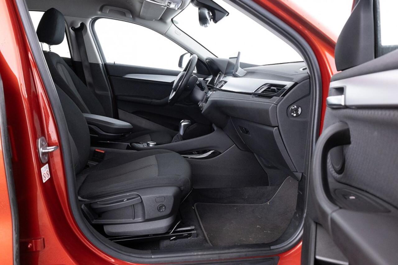 BMW X2 xDrive25e Executive | Full LED | NAVI | ECC | PDC