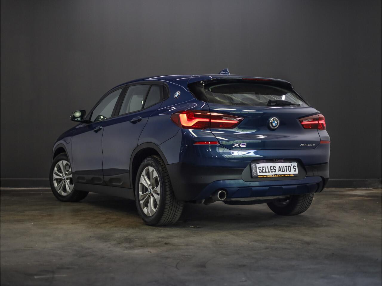 BMW X2 xDrive25e Executive | Camera | Stoelverwarming |