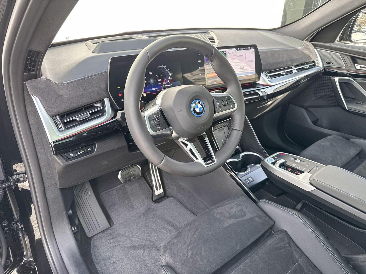 BMW X2 iX2 xDrive30 M Sport Edition | M Sport Pro | Premium Pack | Showroomvoordeel