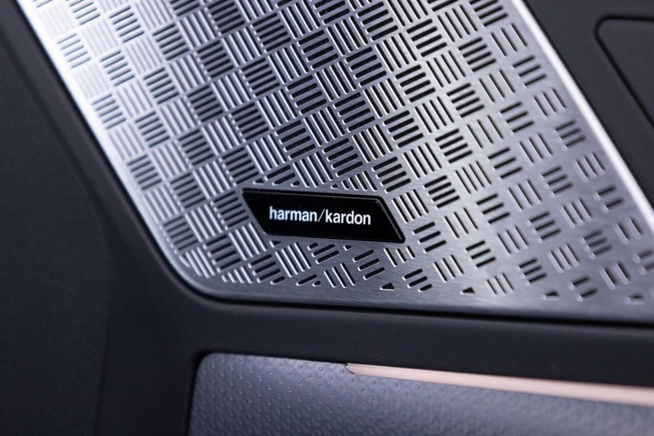 BMW X2 iX2 eDrive20 67 kWh M-Sport | SOH 100% | Head-Up | harman/kardon