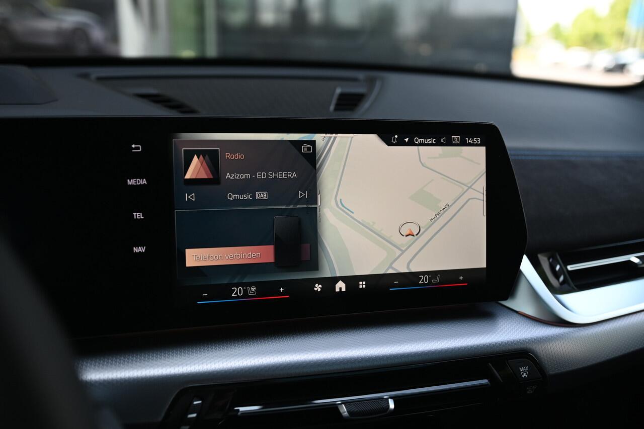 BMW X2 sDrive20i High Executive M Sport Automaat / Panoramadak / Trekhaak / Sportstoelen / M Adaptief onderstel / Comfort Access / Adaptieve LED / Parking Assistant Plus / Head-Up