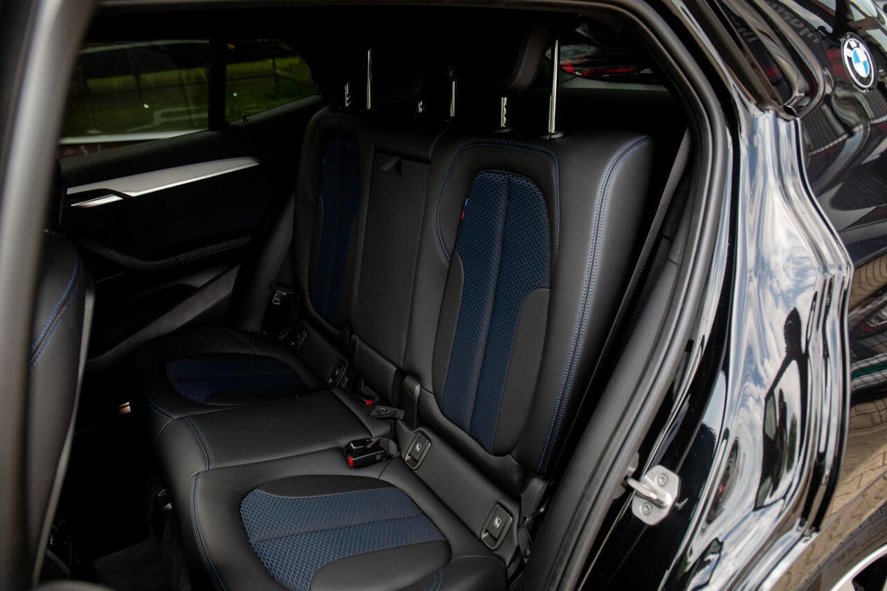 BMW X2 sDrive20i Business Edition , M-pakket, Panoramadak, Head-up display, BMW-Led