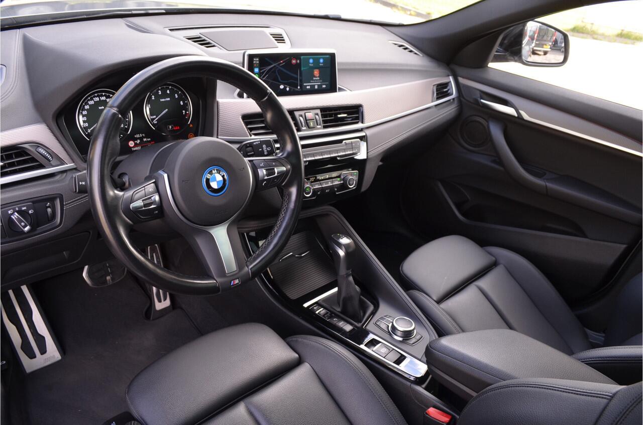 BMW X2 xDrive25e M Sport Pano | a.Camera | Carplay | 19'' LMV | Leer | Stoelverwarming | Getint glas