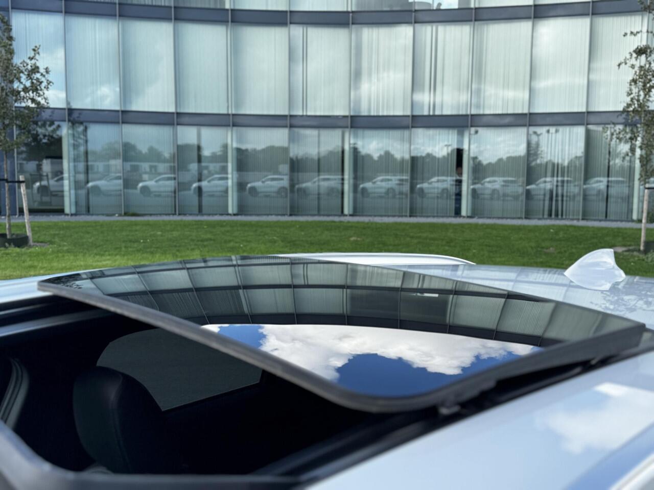 BMW X2 sDrive20i High Executive M-Sport, Pano