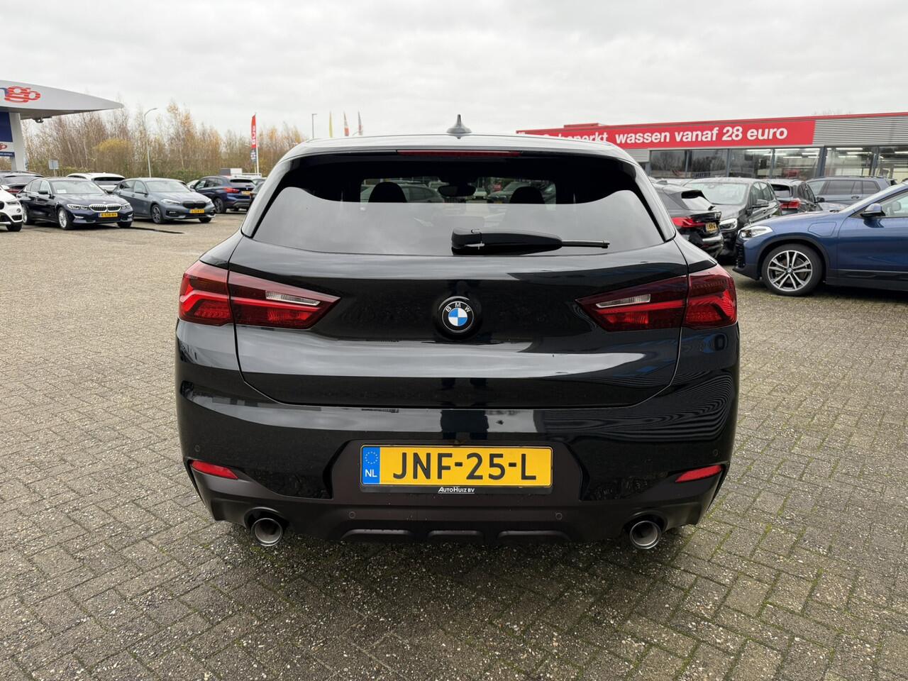 BMW X2 sDrive20i High Executive M Sport Mesh Edition Panoramadak 19 Inch M Sportzetels DAB Carplay