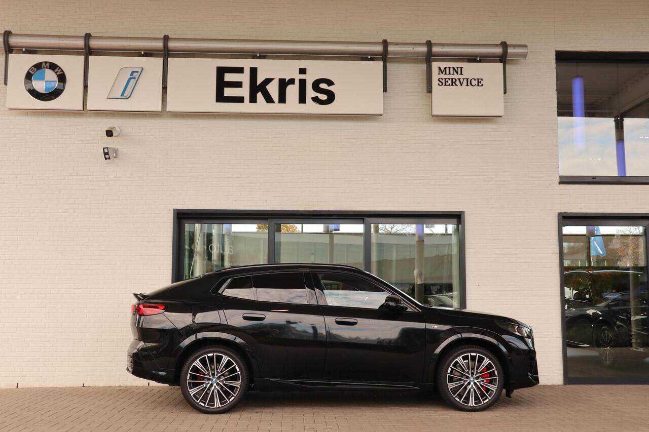 BMW X2 iX2 eDrive20 M Sportpakket Pro | Innovation Pack | Comfort Pack | Panoramadak