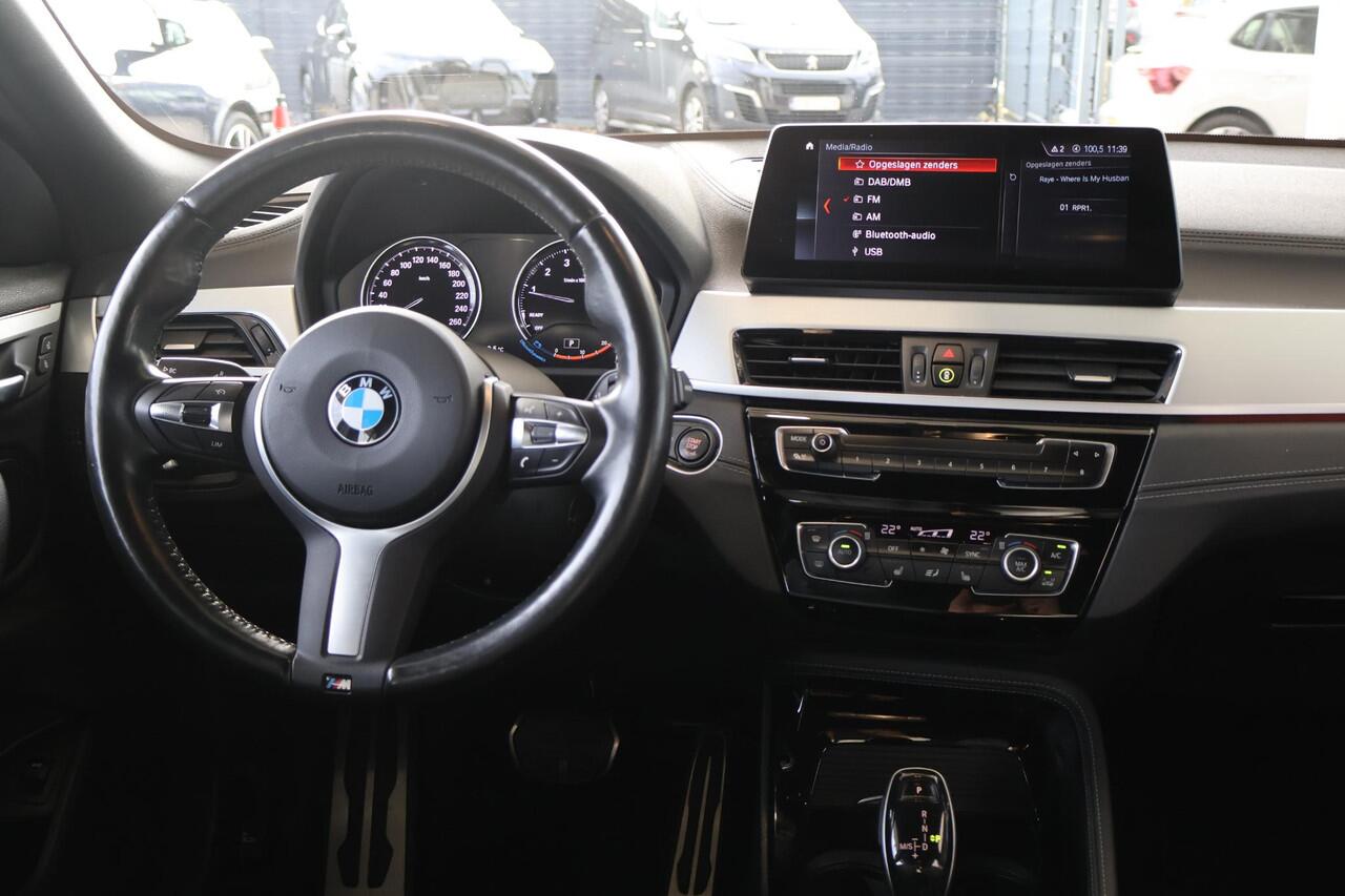 BMW X2 sDrive20i High Executive | Voorstoelen Verwarmd | Apple Carplay | HiFi