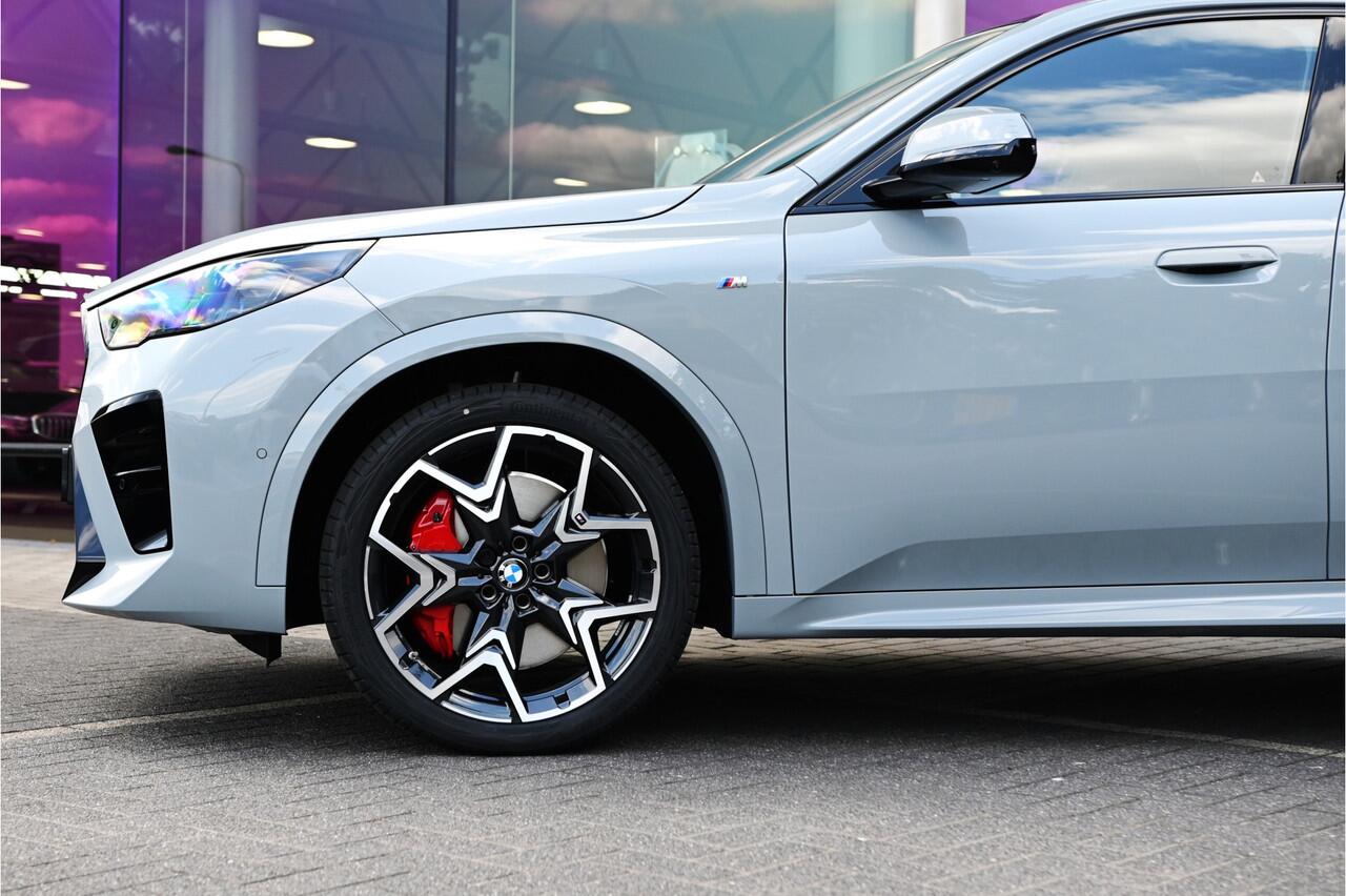 BMW X2 sDrive20i High Executive M Sport Automaat / Panoramadak / Trekhaak / Sportstoelen / M Adaptief onderstel / Comfort Access / Adaptieve LED / Parking Assistant Plus / Head-Up