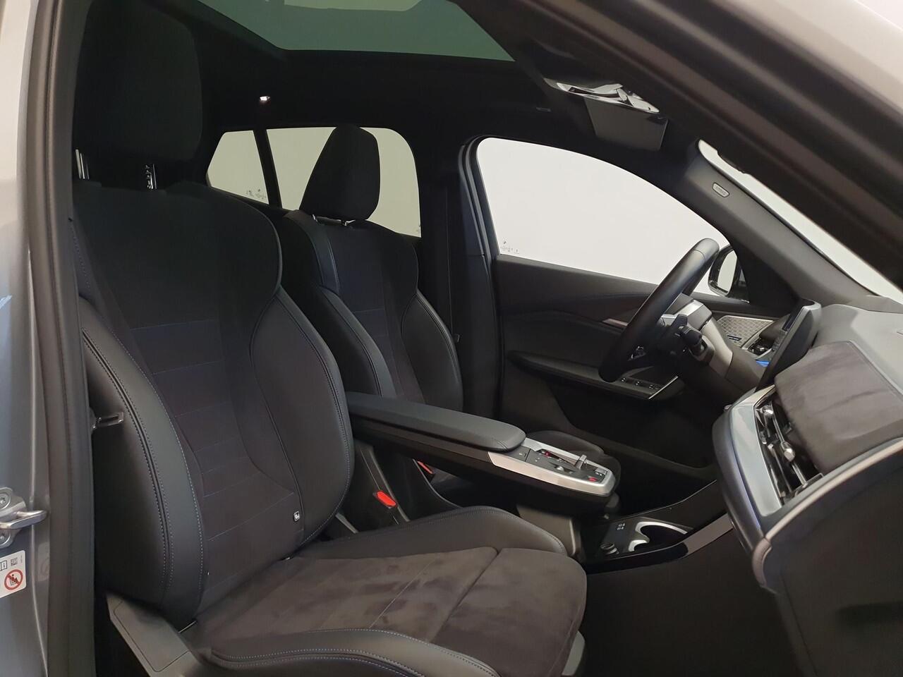 BMW X2 sDrive20i M-sport Pro Harman Kardon, Panorama dak, Trekhaak, Head-up, 21"