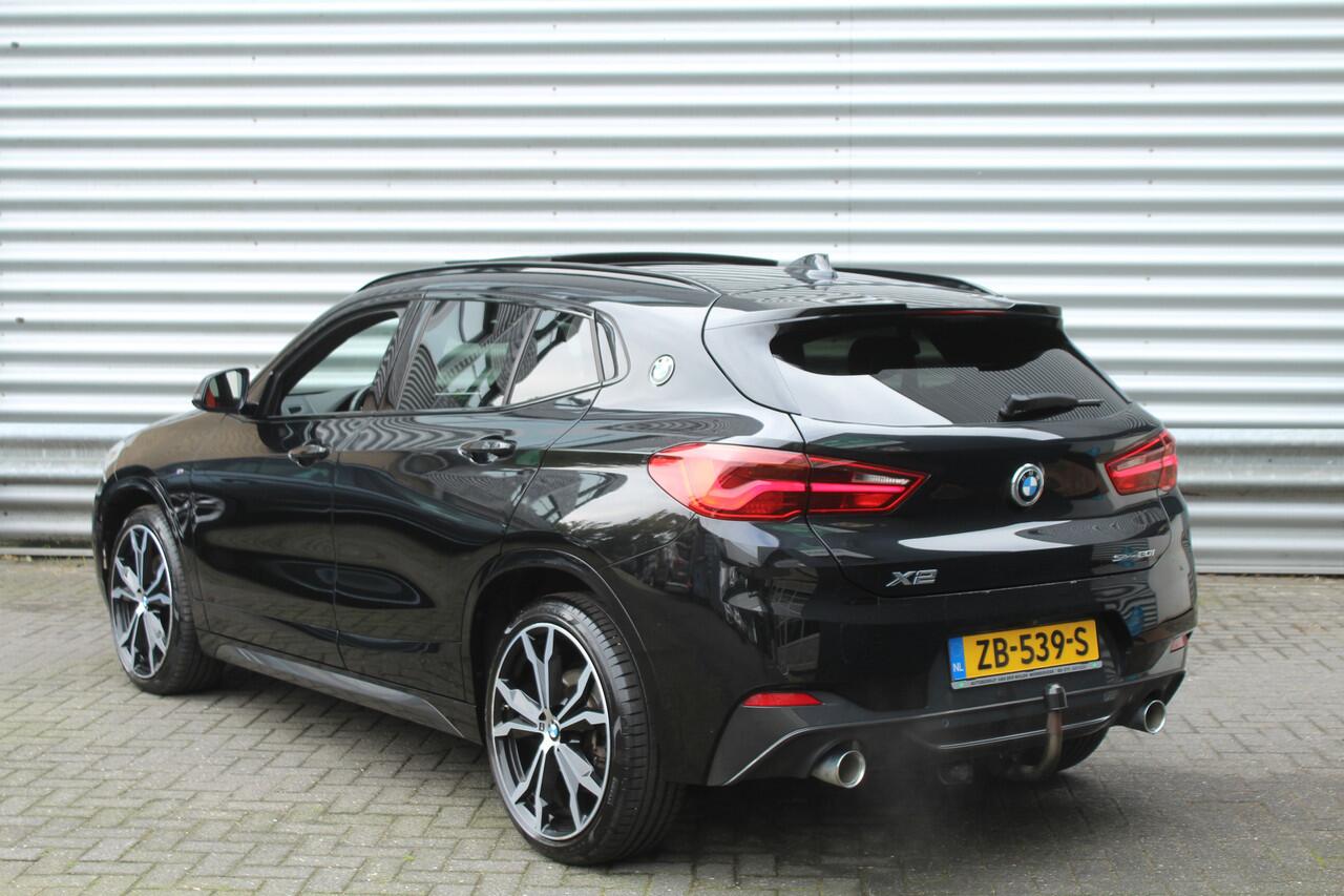 BMW X2 sDrive20i 192pk High Executive AUTOMAAT NL-Auto NAP 1e Eigenaar Panoramadak Clima Cruise Navi HUD El. Klep Trekhaak 1800kg