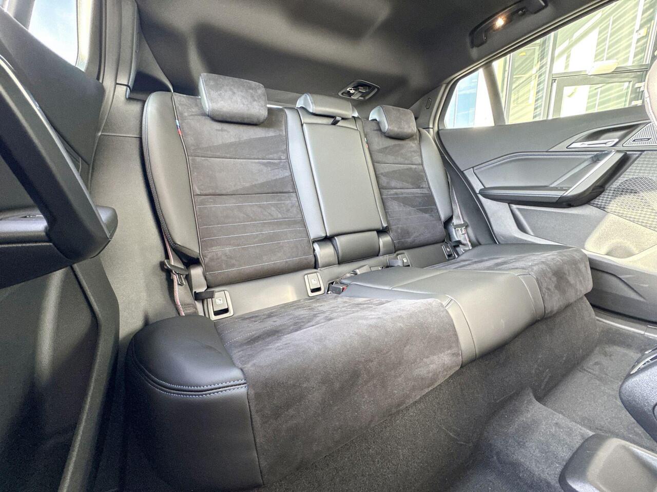 BMW X2 iX2 eDrive20 M Sportpakket Pro / Innovation Pack / Comfort Pack / Panoramadak / Elektrisch verstelbare stoelen / Driving Assistant Plus