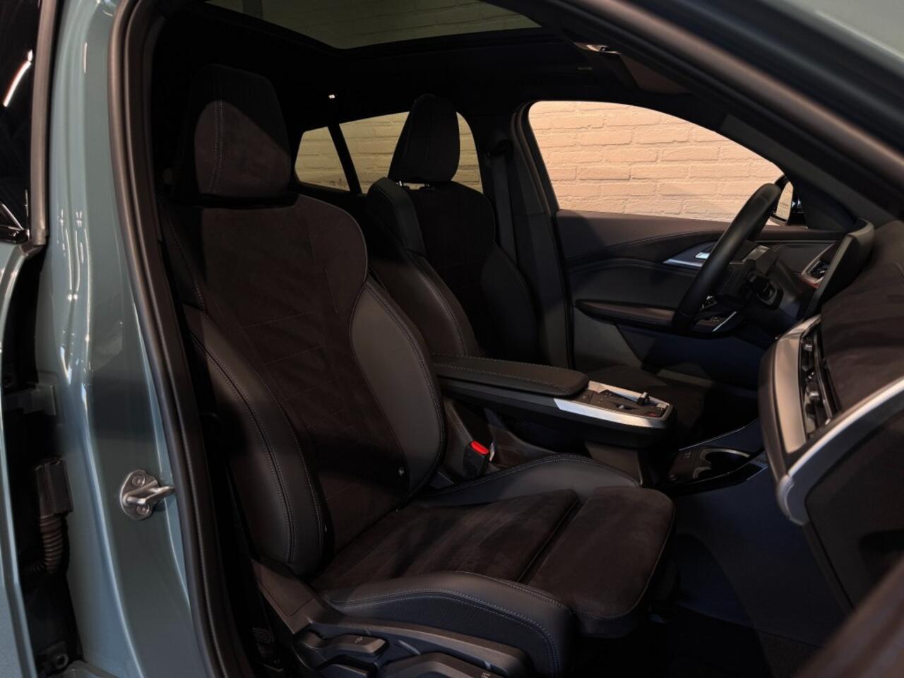 BMW X2 sDrive20i M-Sport Pro Pano Alcantara Camera Keyless 19''