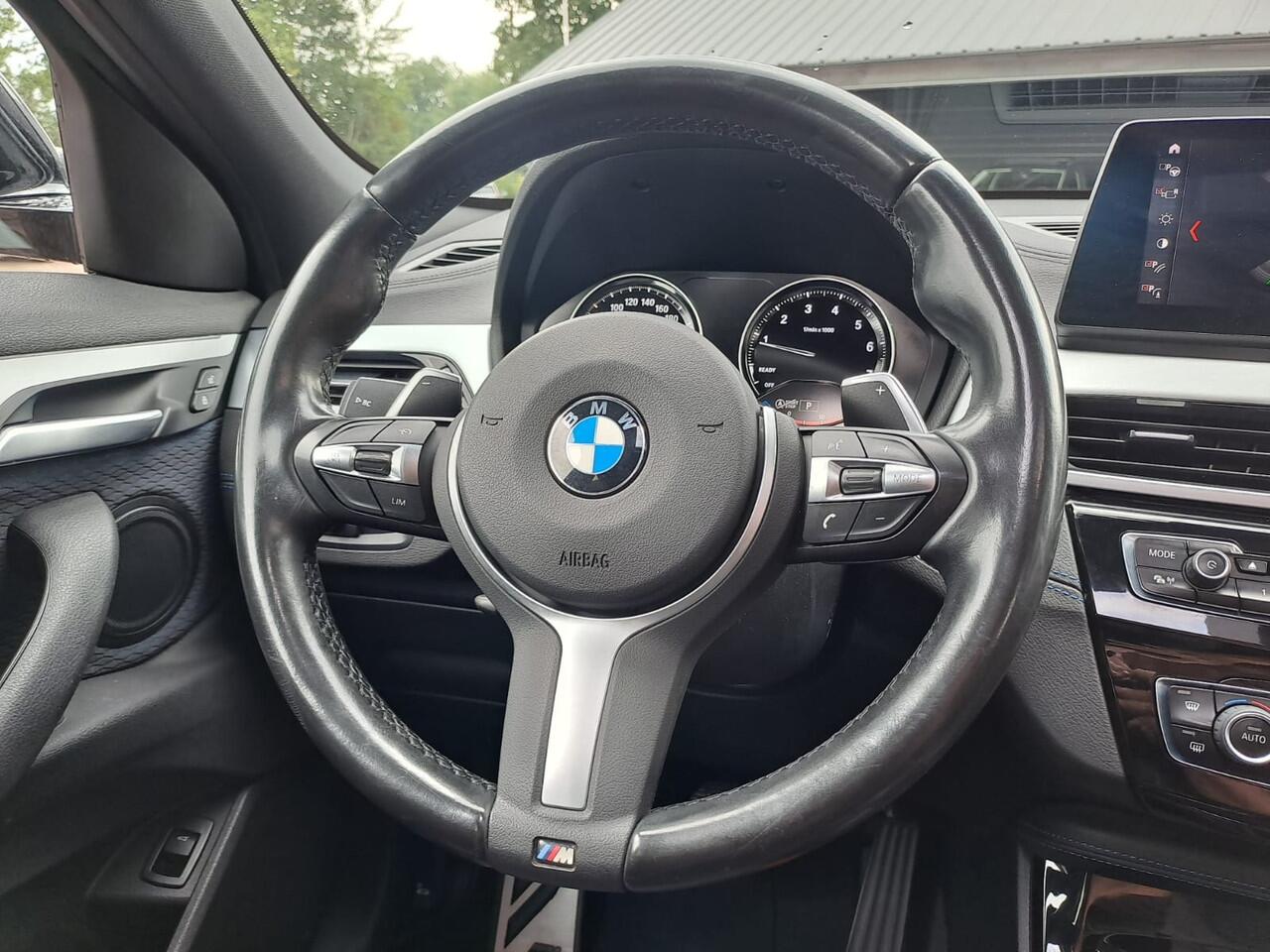BMW X2 sDrive20i High Executive M Sport 192PK | Pano | Trekhaak | LED | Stoelverwarming | ACC | Vol |
