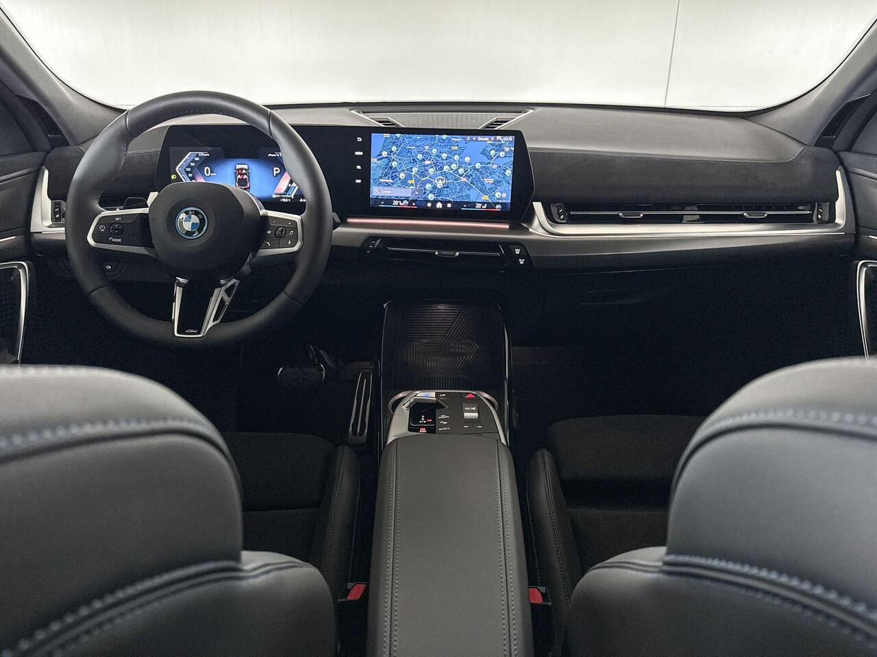 BMW X2 iX2 eDrive20 | Selections