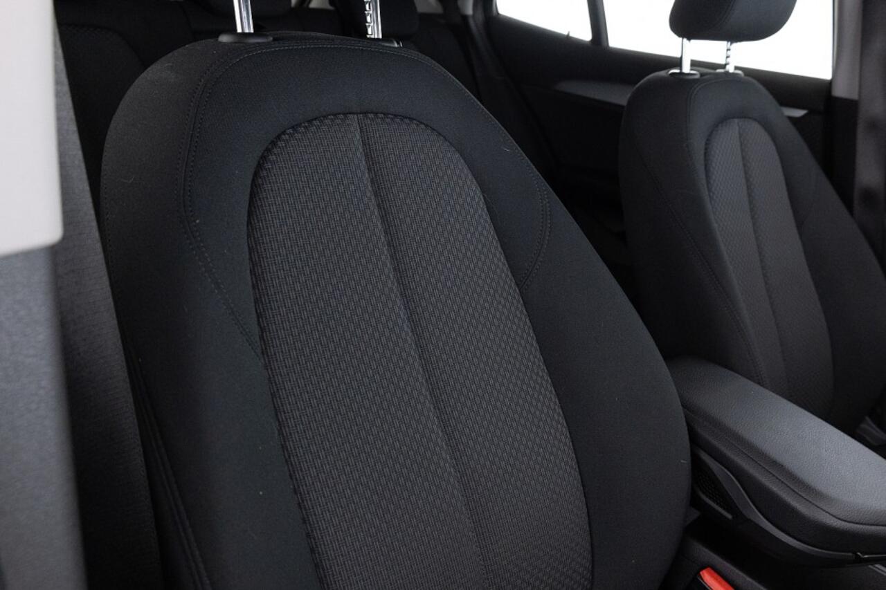 BMW X2 xDrive25e Executive | Full LED | NAVI | ECC | PDC