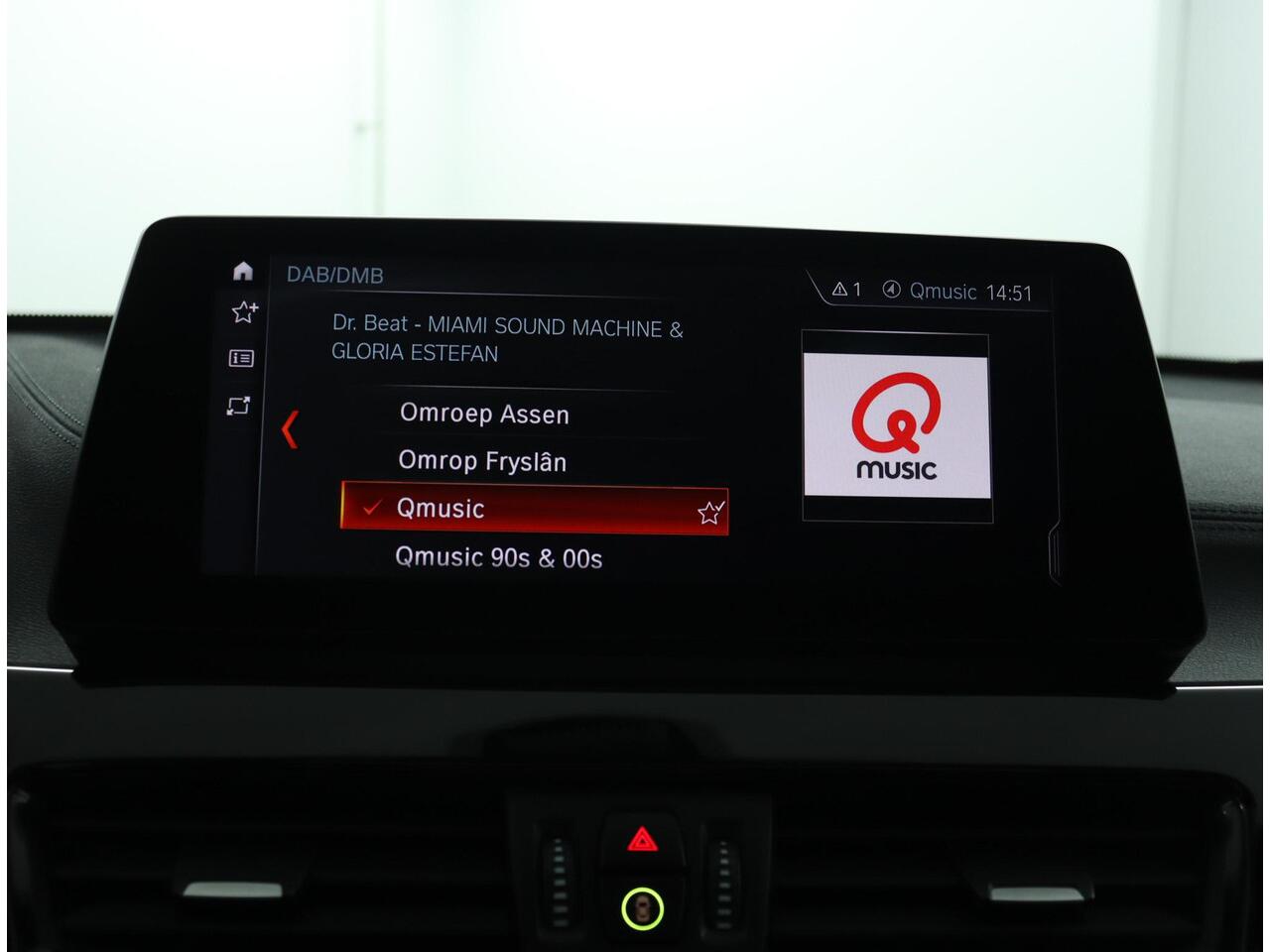 BMW X2 xDrive25e M Sportpakket | Comfort Access | Panoramadak | Driving Assistant Plus | Head-Up Display | Harman-Kardon