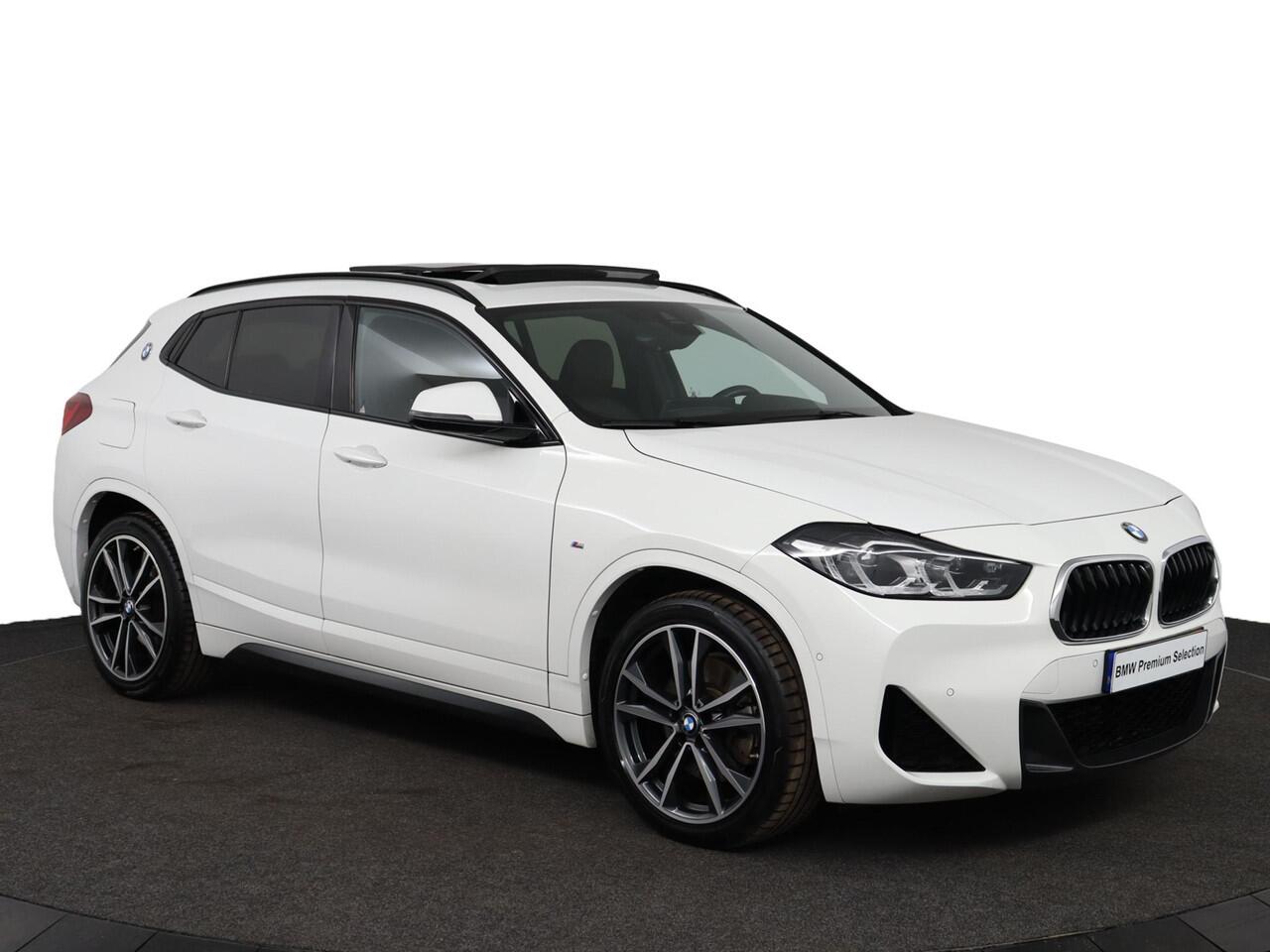 BMW X2 xDrive25e M Sportpakket | Comfort Access | Panoramadak | Driving Assistant Plus | Head-Up Display | Harman-Kardon