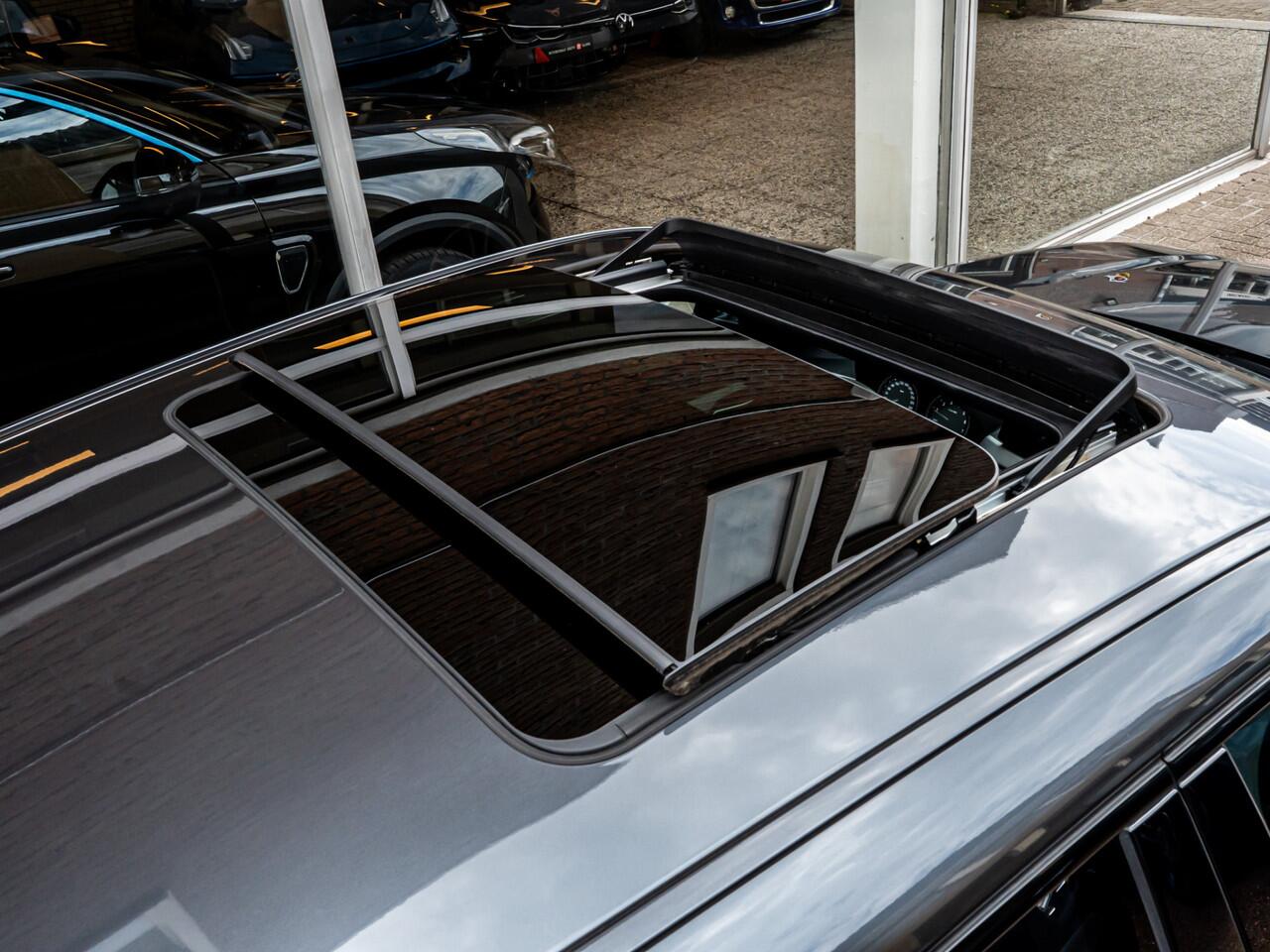 BMW X2 sDrive20i High Exe M-Sport ORG NL PANO HUD ELEK SCHAALSTOEL CAMERA 19 INCH BOMVOL!!