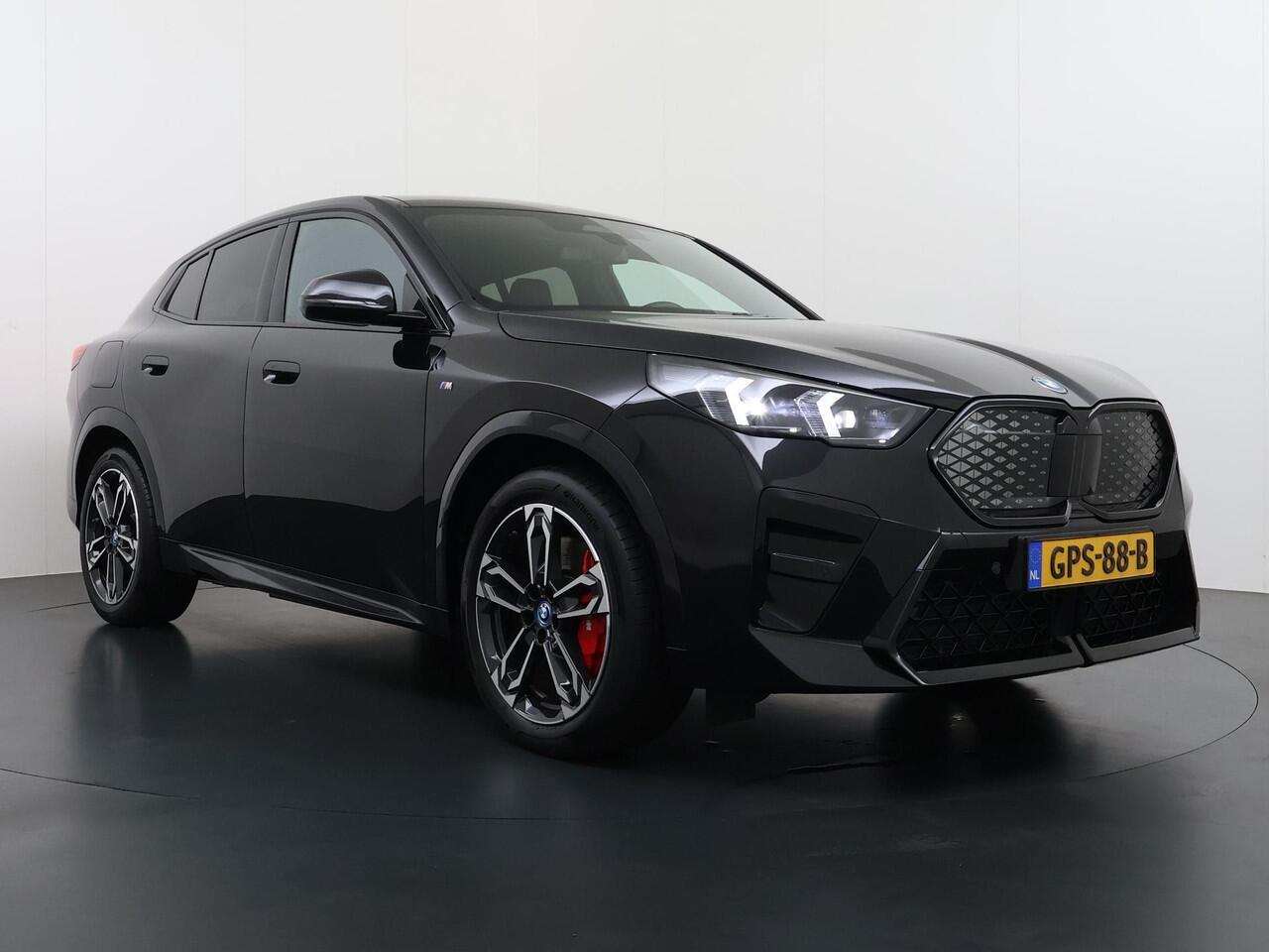 BMW X2 iX2 eDrive20 67 kWh SOH 100% | M SPORT | ORIG NL AUTO | 1E EIG. | TOPSTAAT! | 100% ONGEVAL VERLEDEN VRIJ! | DAB+ | ACTIVE GUARD | PARK PACKAGE | COMFORT ACCES | STOELVERWARMING | FABRIEKSGARANTIE TOT 11-2027 OF TOT 200.000KM