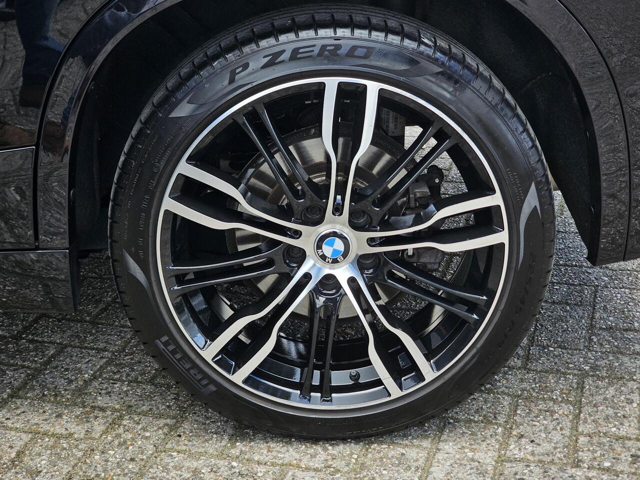 BMW X2 sDrive20i High Executive / PANO / HUD / M-SPORT