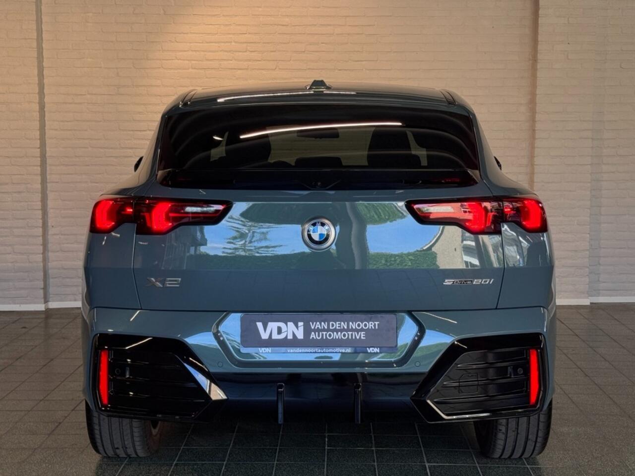 BMW X2 sDrive20i M-Sport Pro Pano Alcantara Camera Keyless 19''